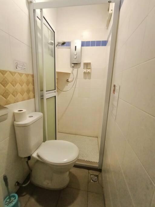 Cheerful 6br Town House @ Geortown For 5-14pax By Cohans Holiday home